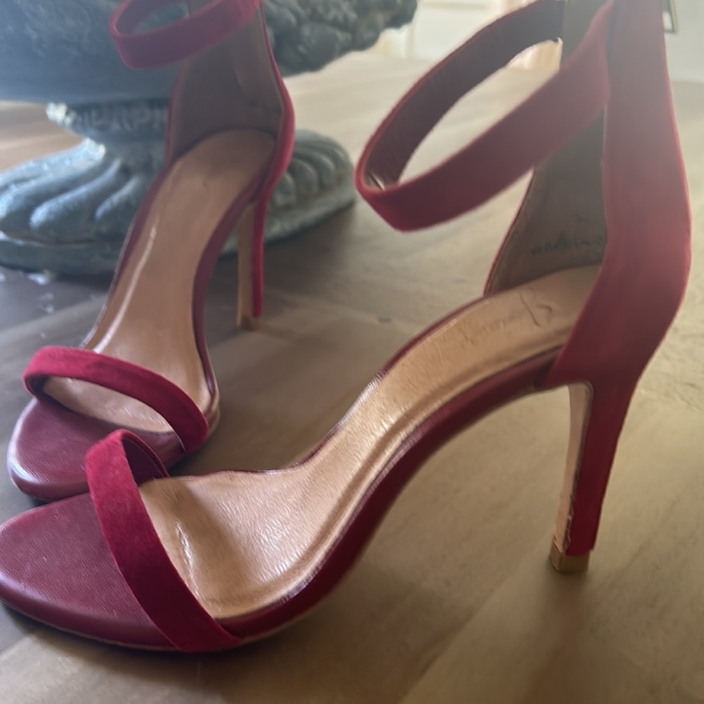 Beautiful Joie red suede heels